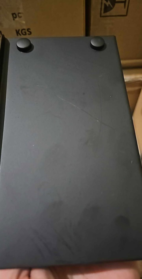 Uchwyt na papier toaletowy z półką czarny Uchwyt na papier toaletowy z półką czarny